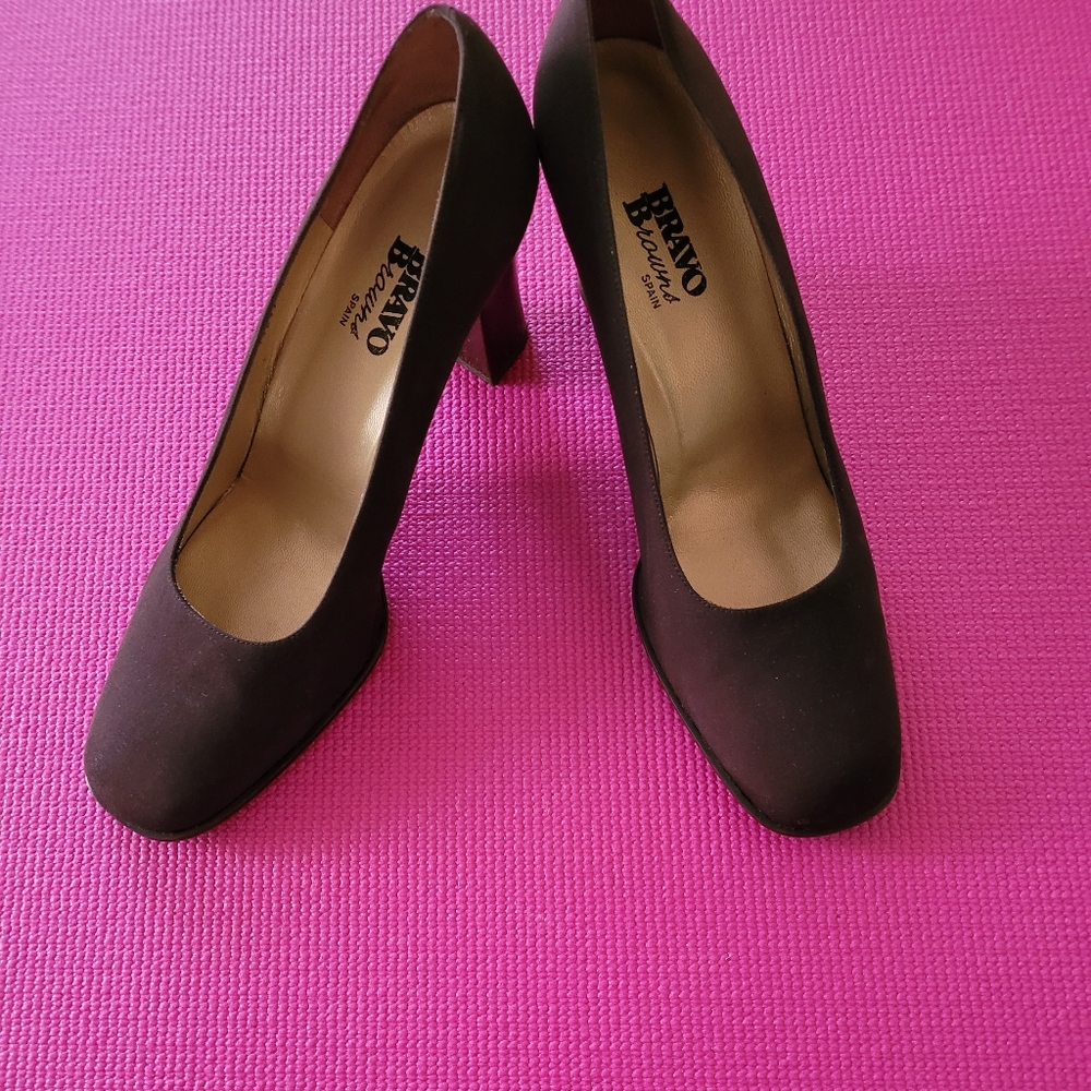 From Spain, Bravo Brand Heels.          Hola. ... If these shoes could talk 😊